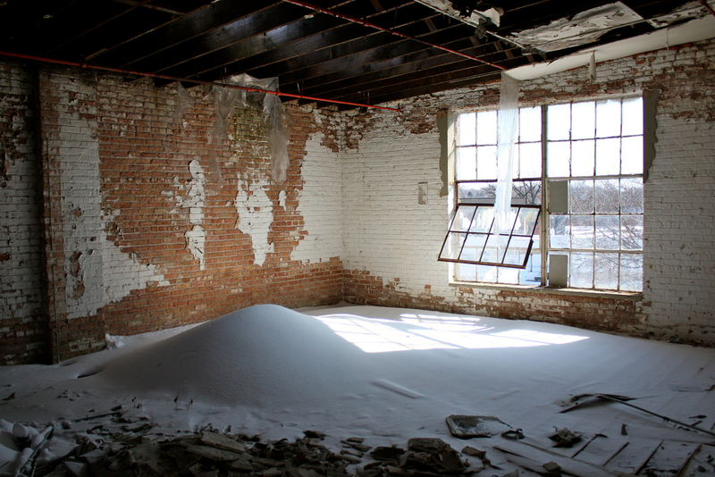 Illustration for article titled These Abandoned Toy Factories and Shops Will Haunt Your Nightmares